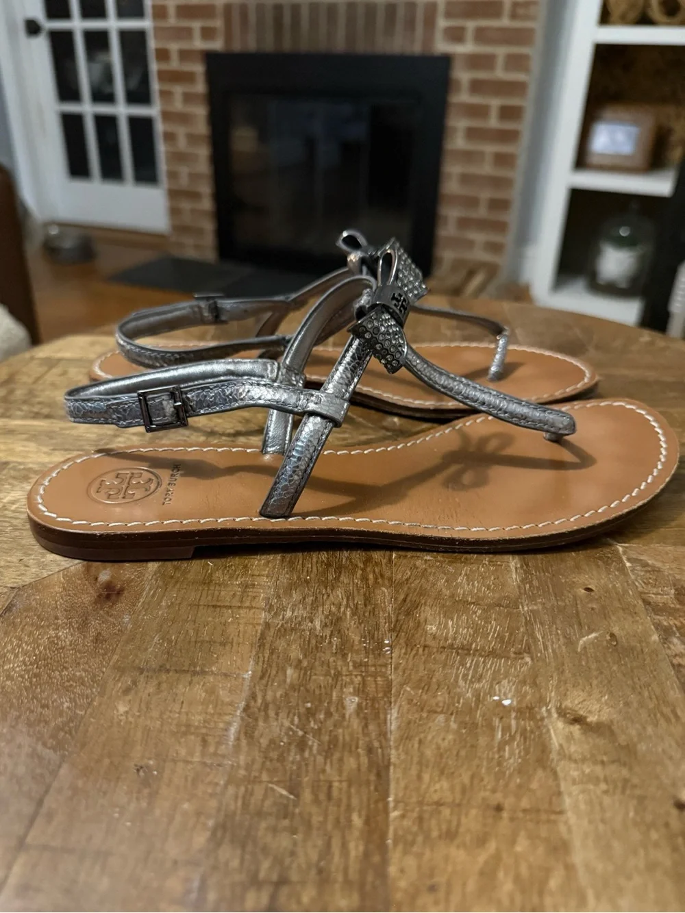 Tory Burch Pave Bow Thong Leather Sandals 7.5